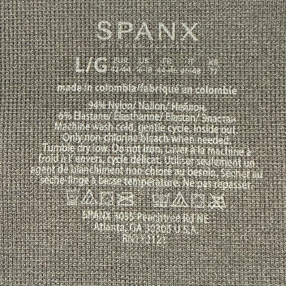 Spanx Look at Me Now Black Camo Leggings Women’s Large High Rise Shaping - Picture 4 of 6